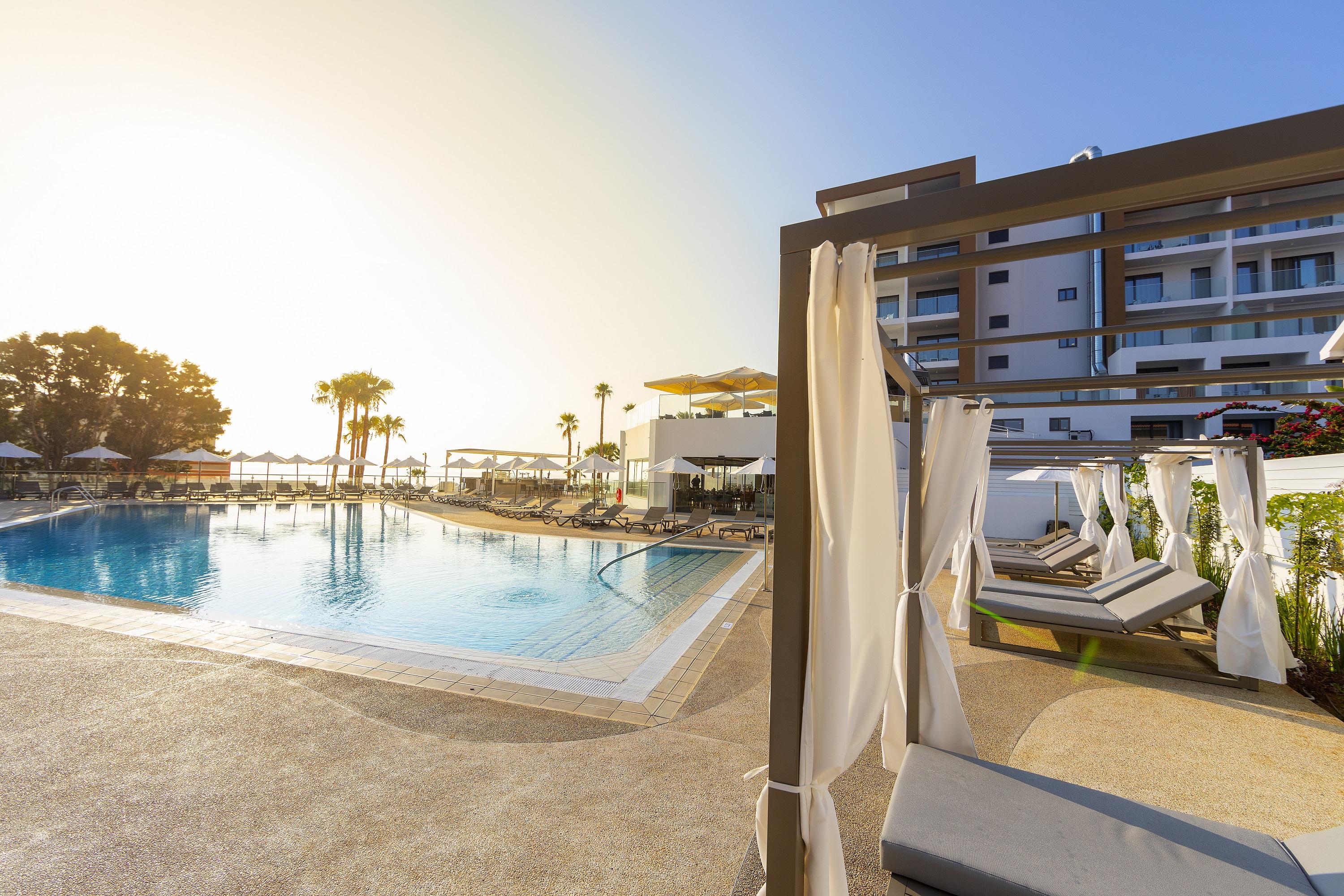Hotel Leonardo Crystal Cove & - Adults Only 4*