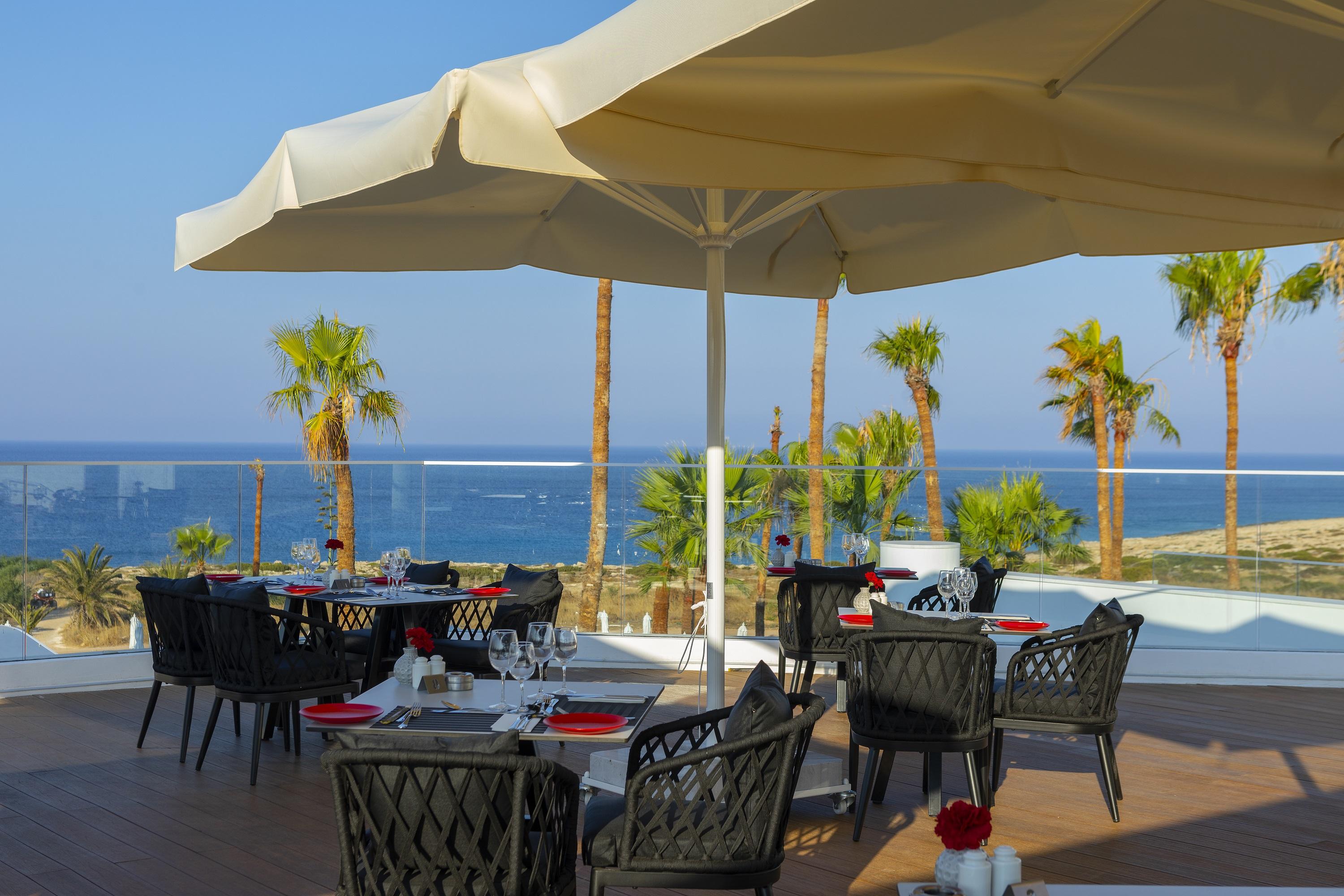 Hotel Leonardo Crystal Cove & - Adults Only