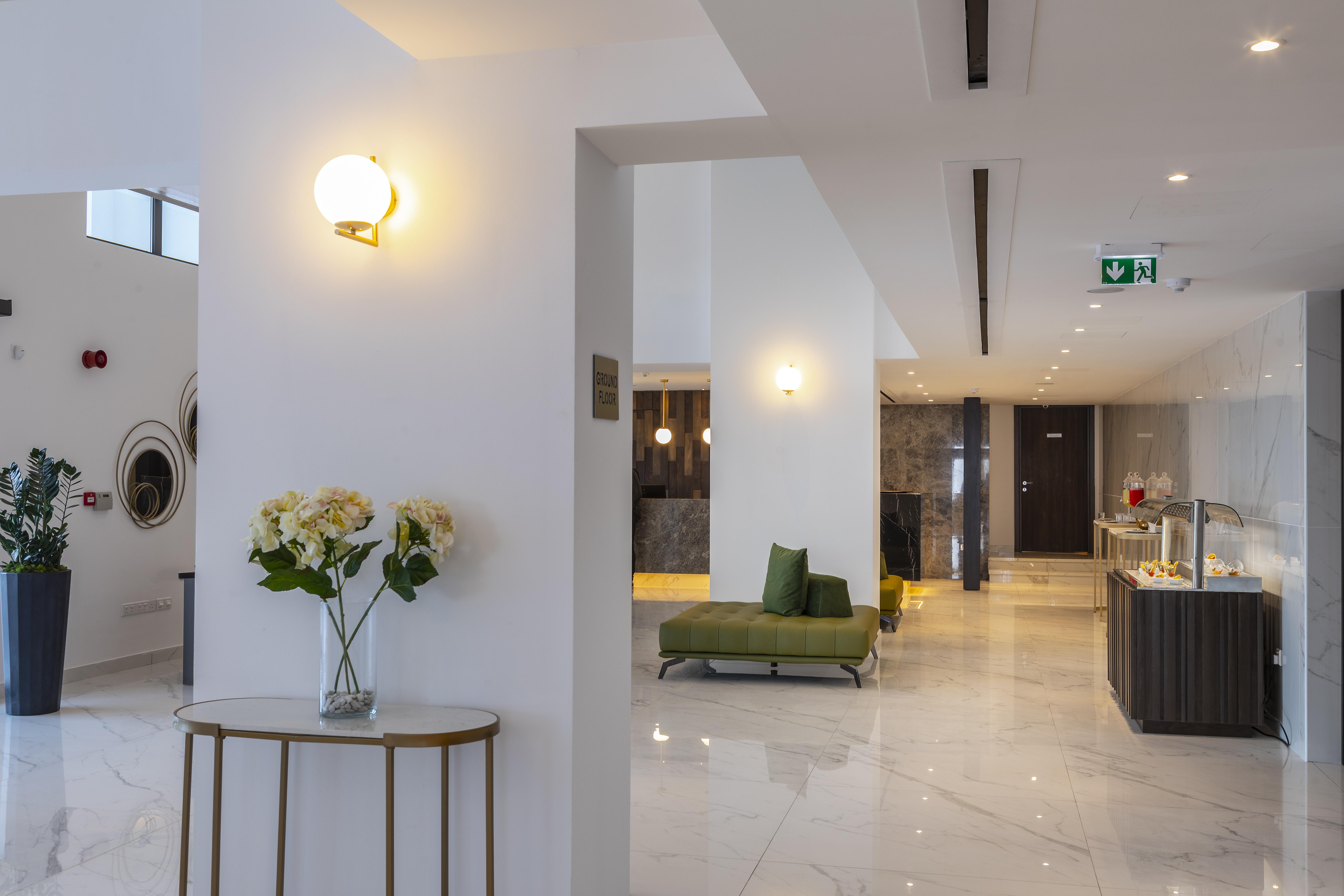 Leonardo Crystal Cove & - Adults Only Hotel 4*