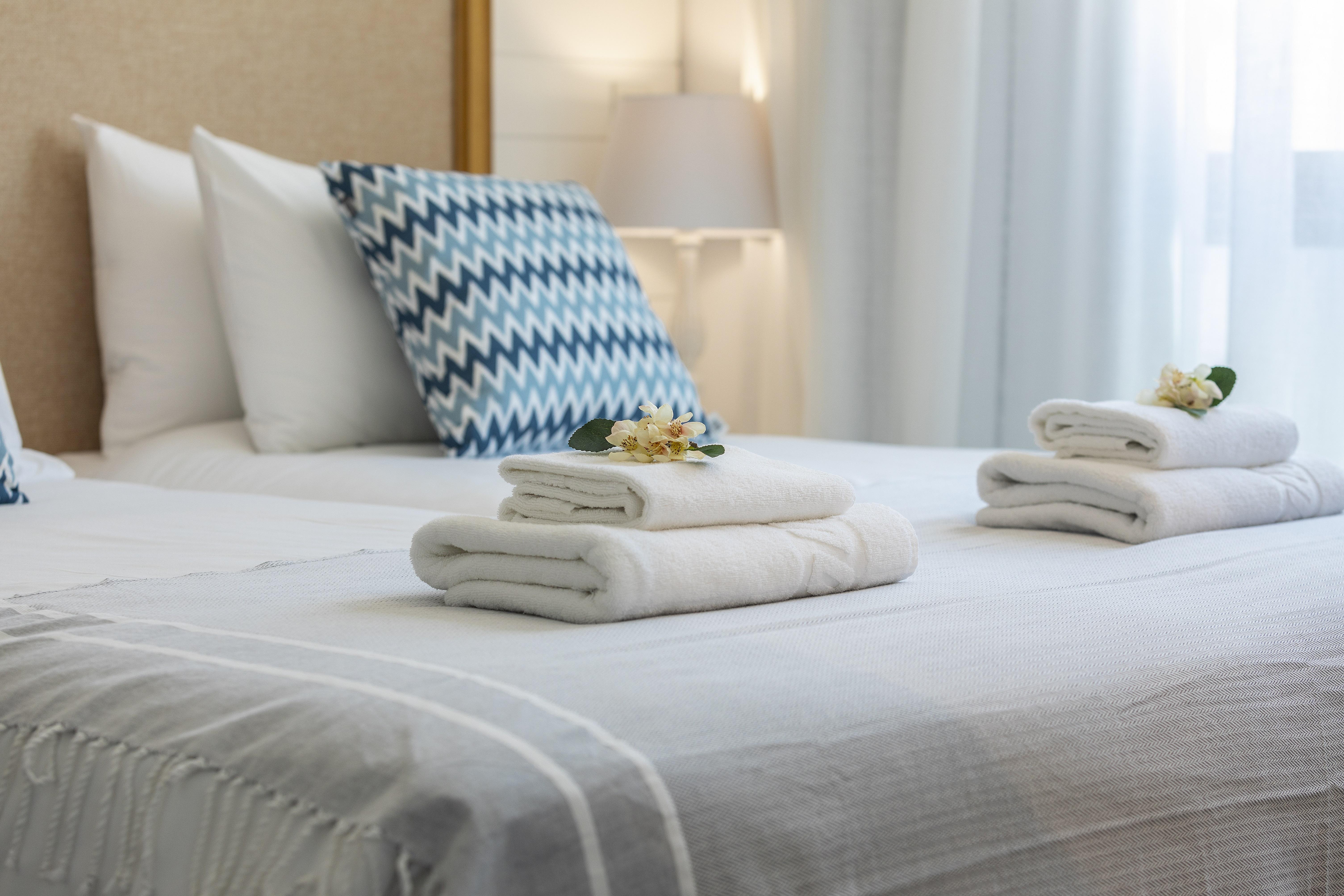 Chris Le Mare Luxury Pernera
