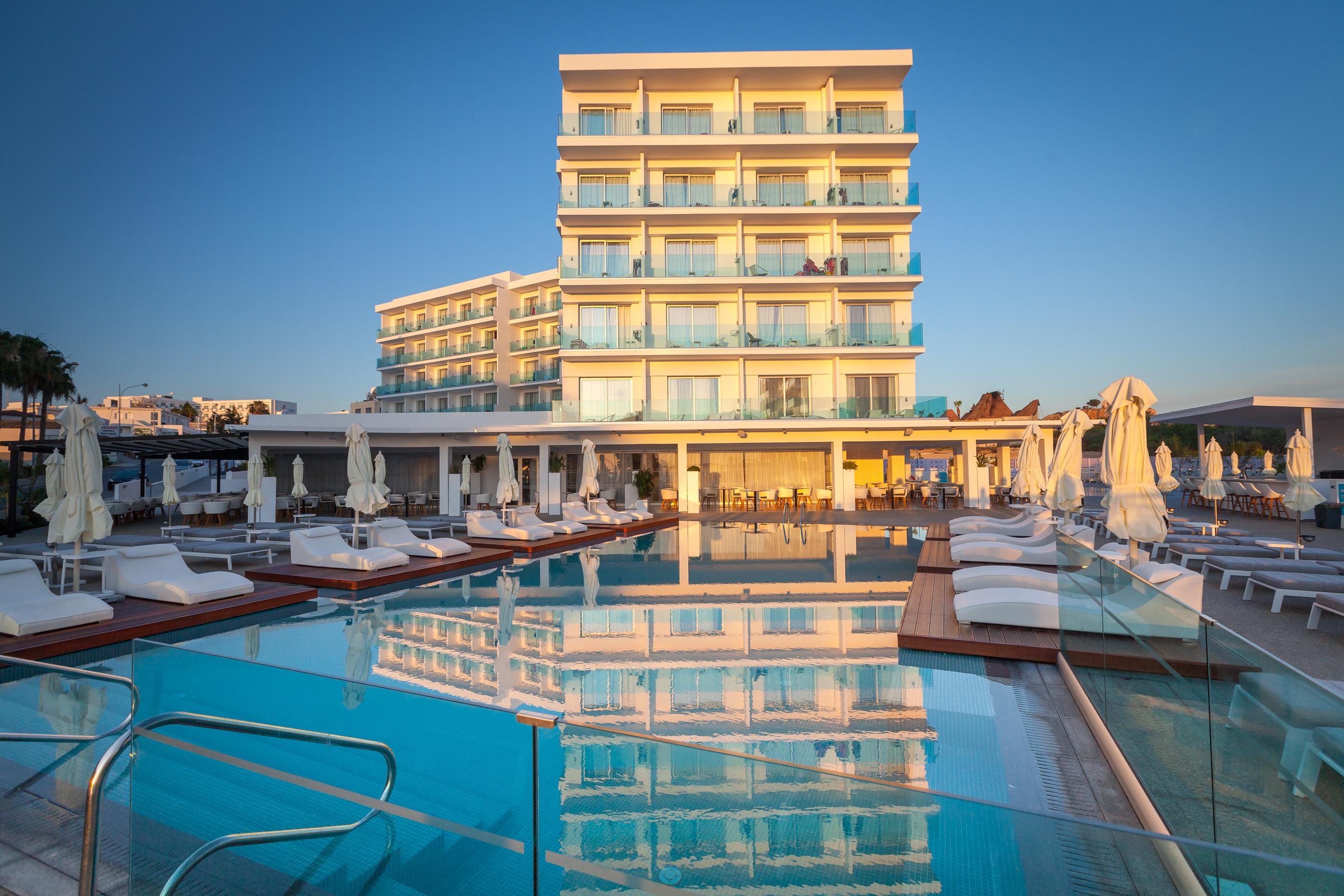 Hotel The Blue Ivy & (adults Only)