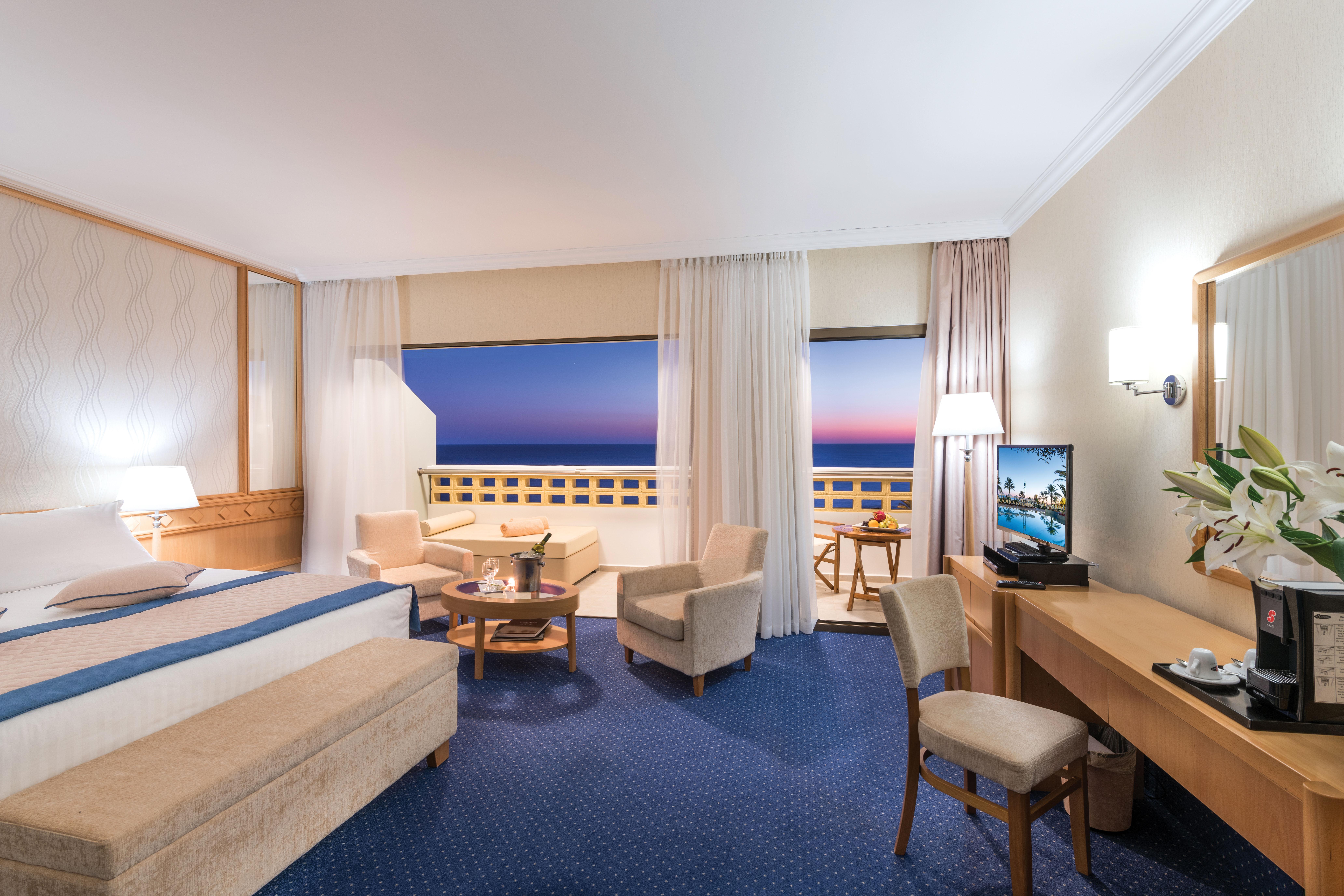 Hotel Constantinou Bros Athena Royal (adults Only)