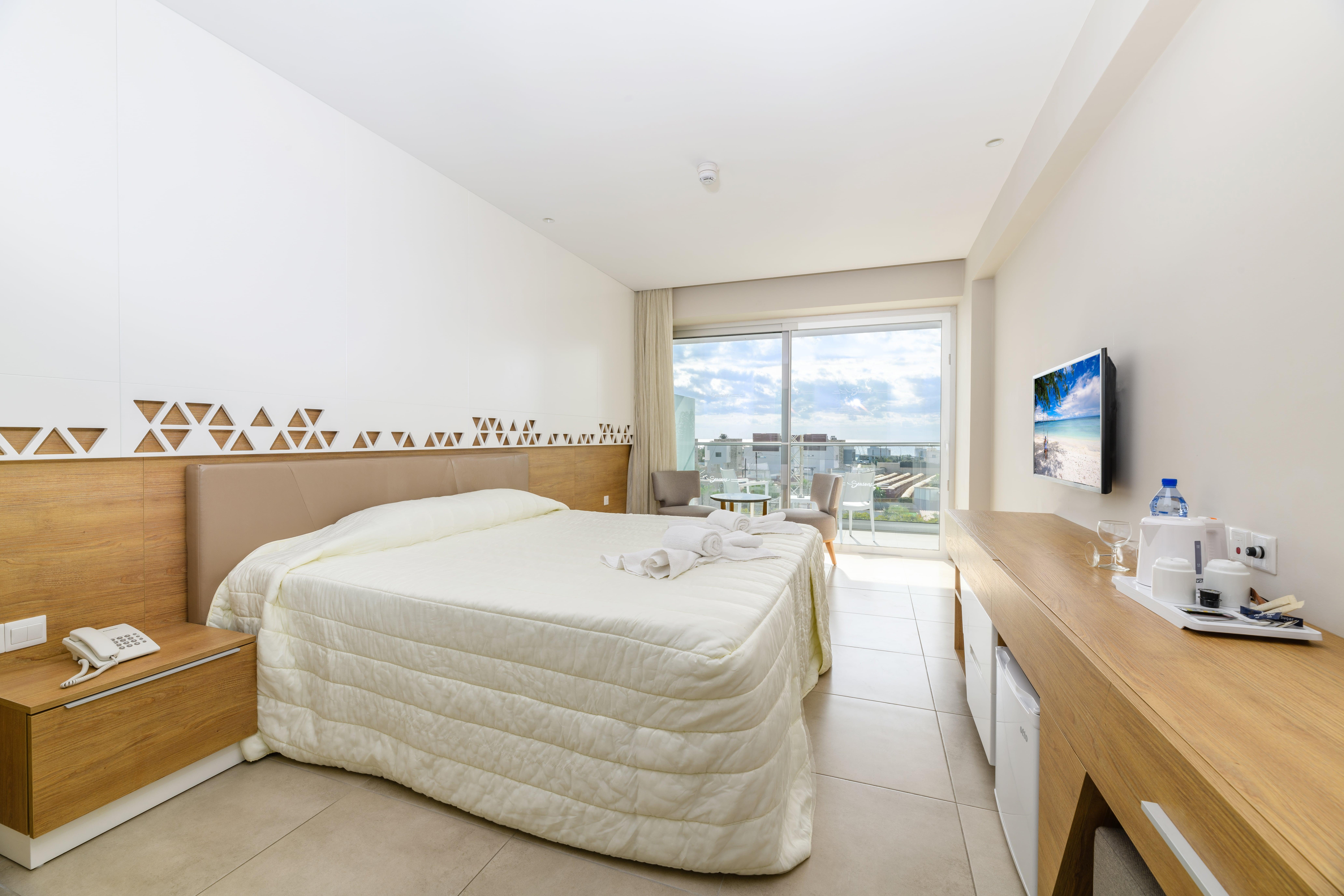 Seasons (adults Only) Hotel 4*