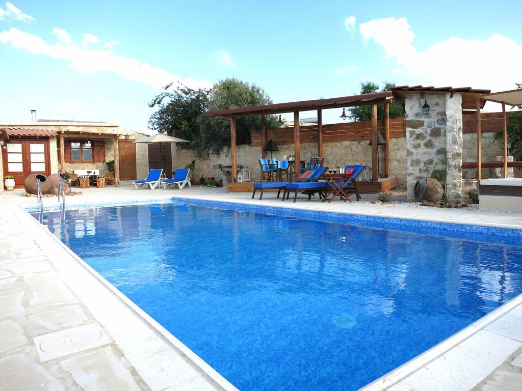 Holiday home Simona Stone House Polis