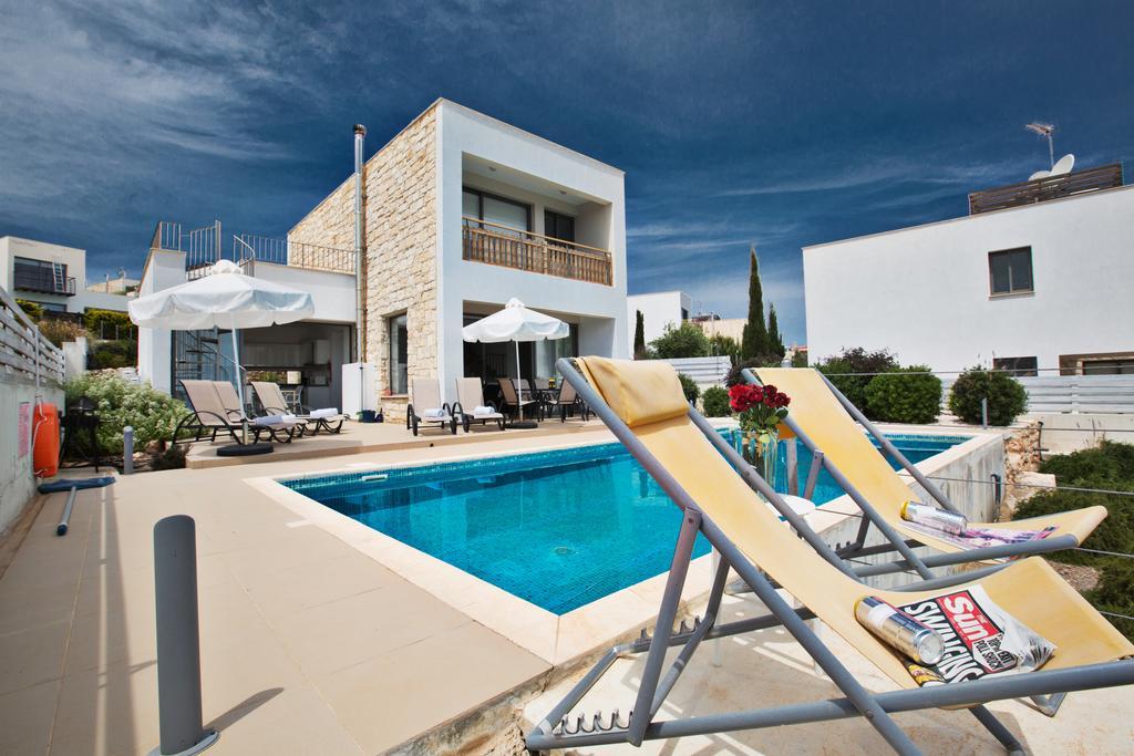Esprit 21 Villa Polis
