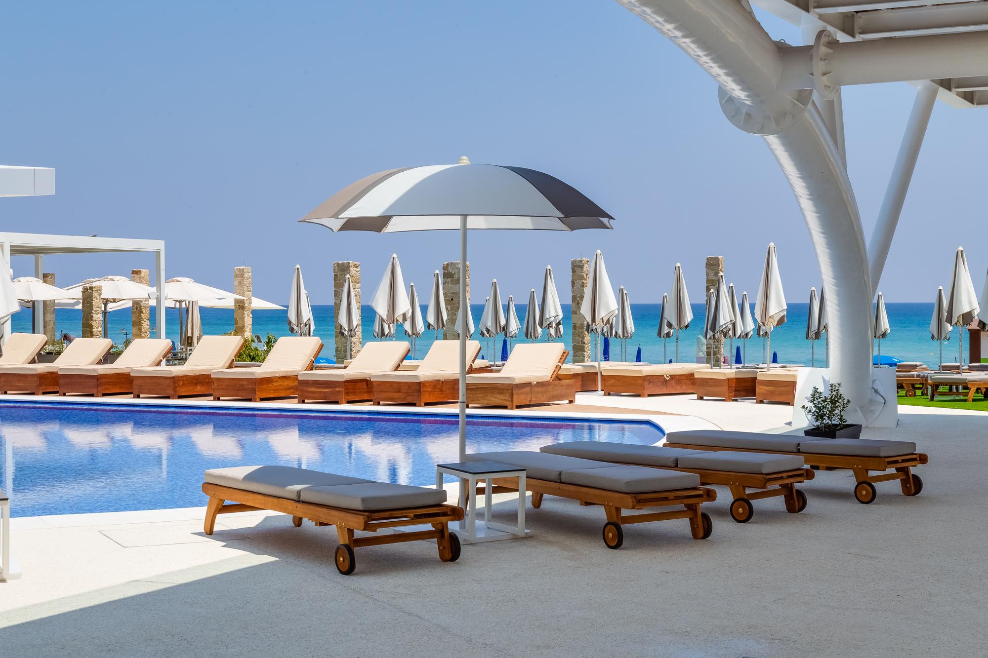 Flamingo Paradise - Adults Only