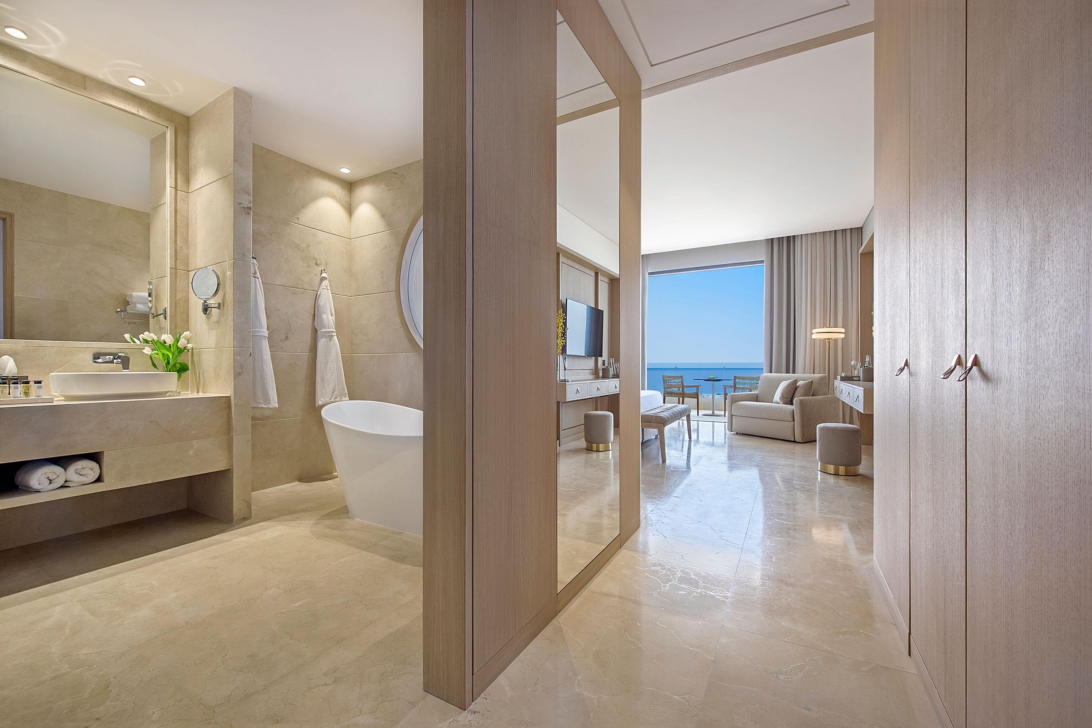 Cap St Georges & 5*