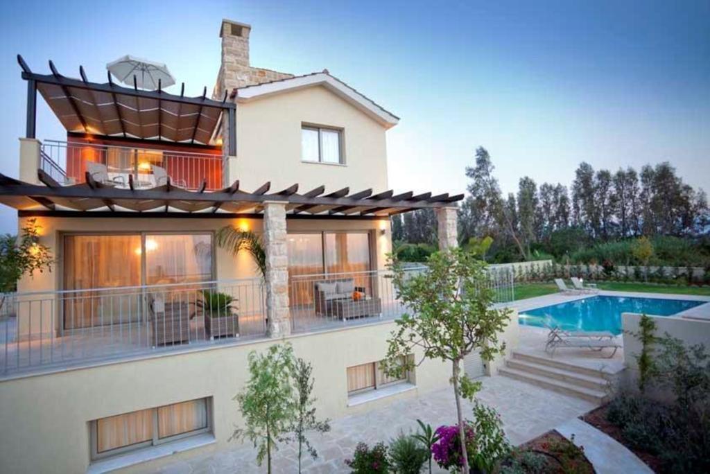 Limni Sandy - Heated Pool - Jacuzzi - Private Beach Area Polis
