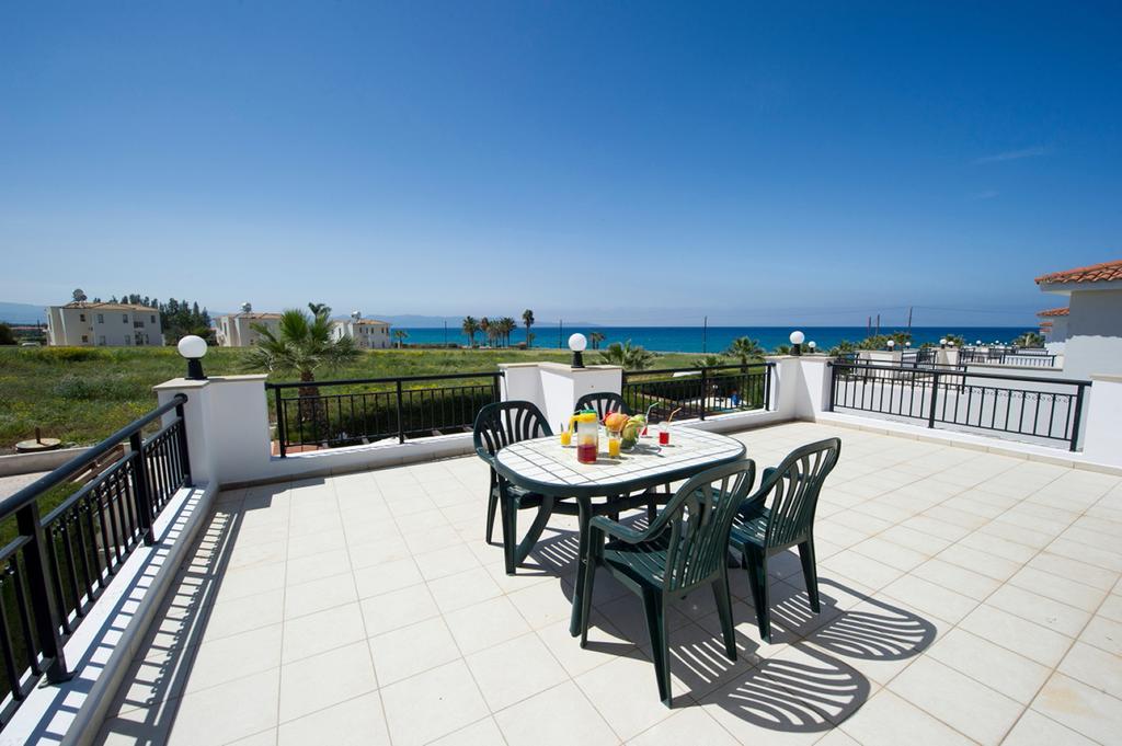 Sandy Coast Anemone Villa *