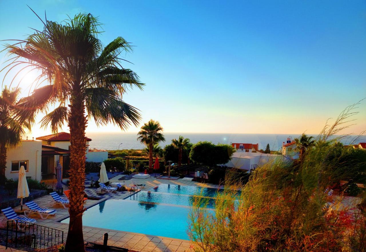 The Forest Golf Penthouse With Real Mountain&seaviews Agios Amvrosios (Kyrenia)