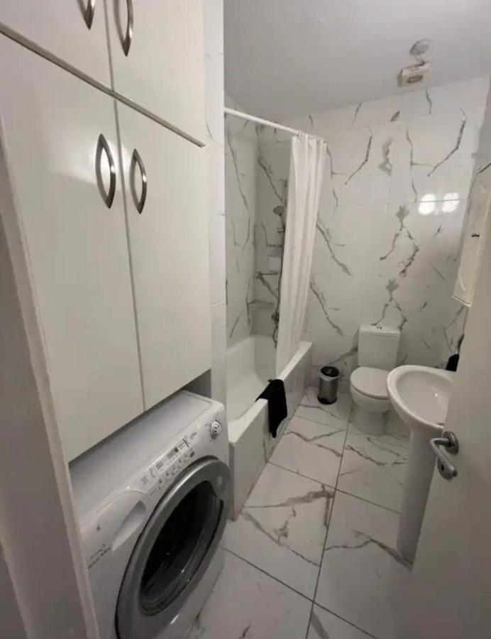 Apartamento Marias Spacious Aparment Paphos