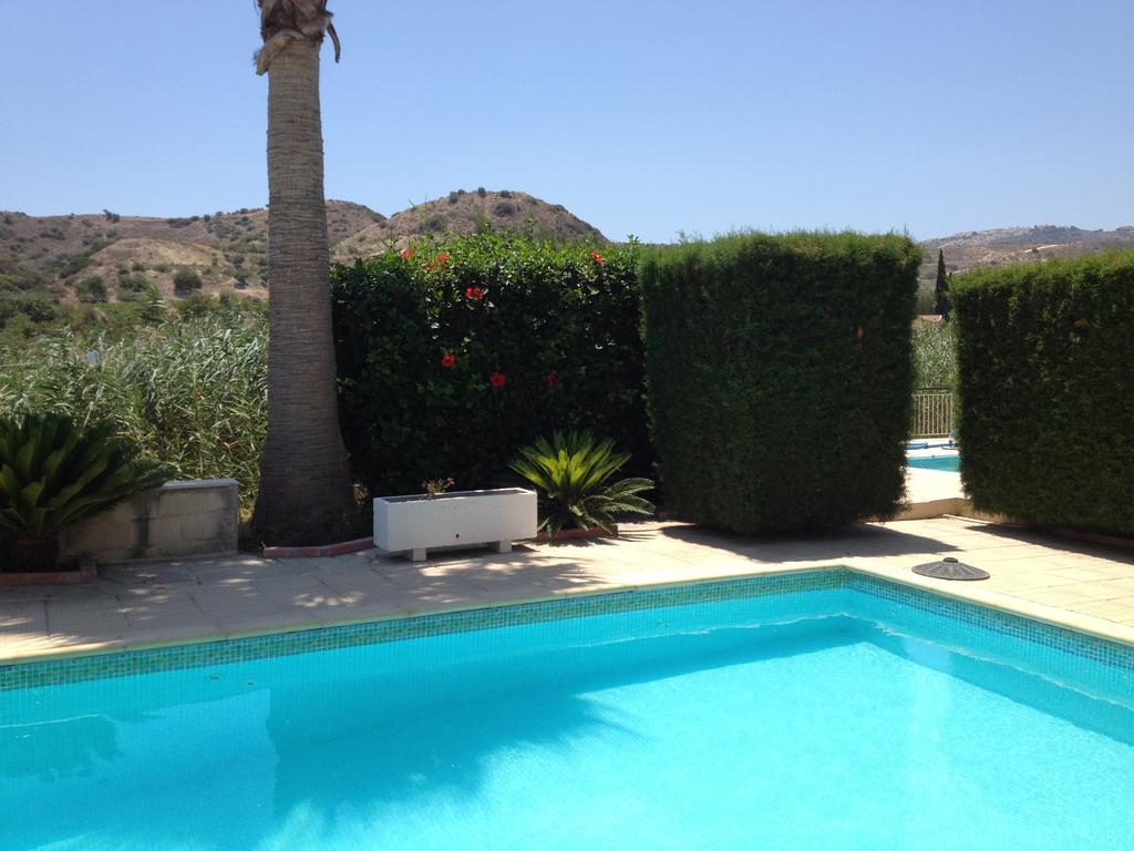 Alonia Villas *