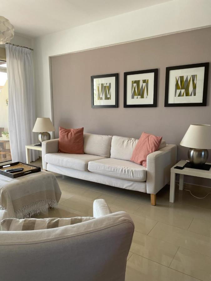Apartment Modern And Stylish In Vanessa Complex Peyia