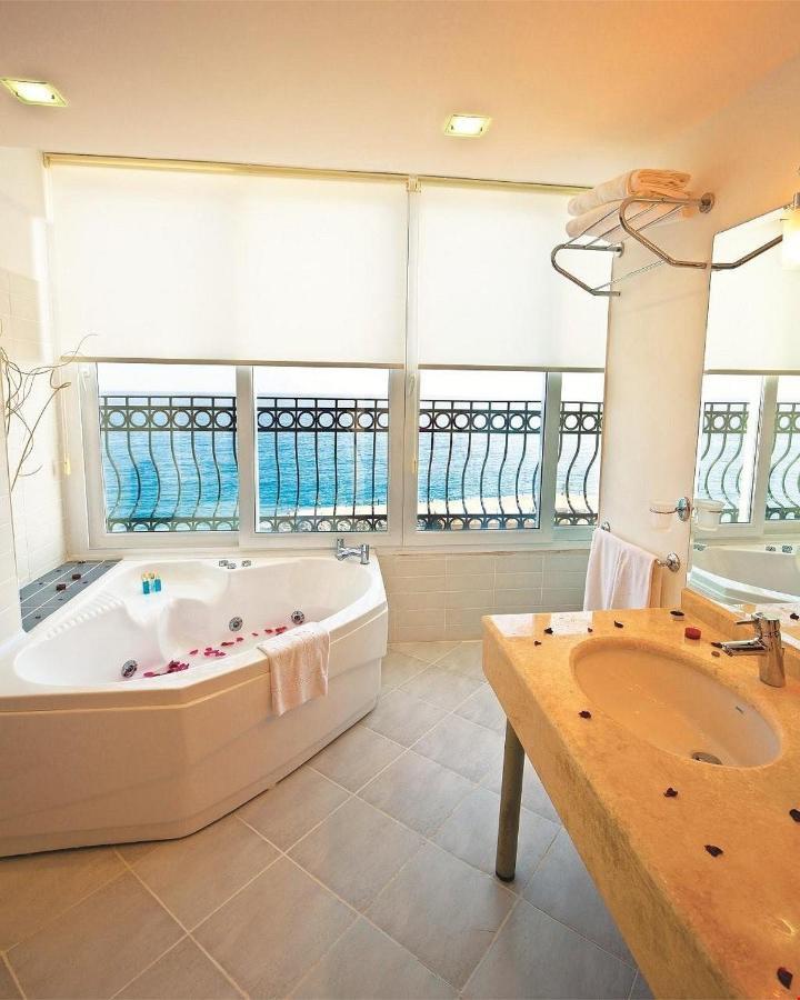 Ada Hotel Krini