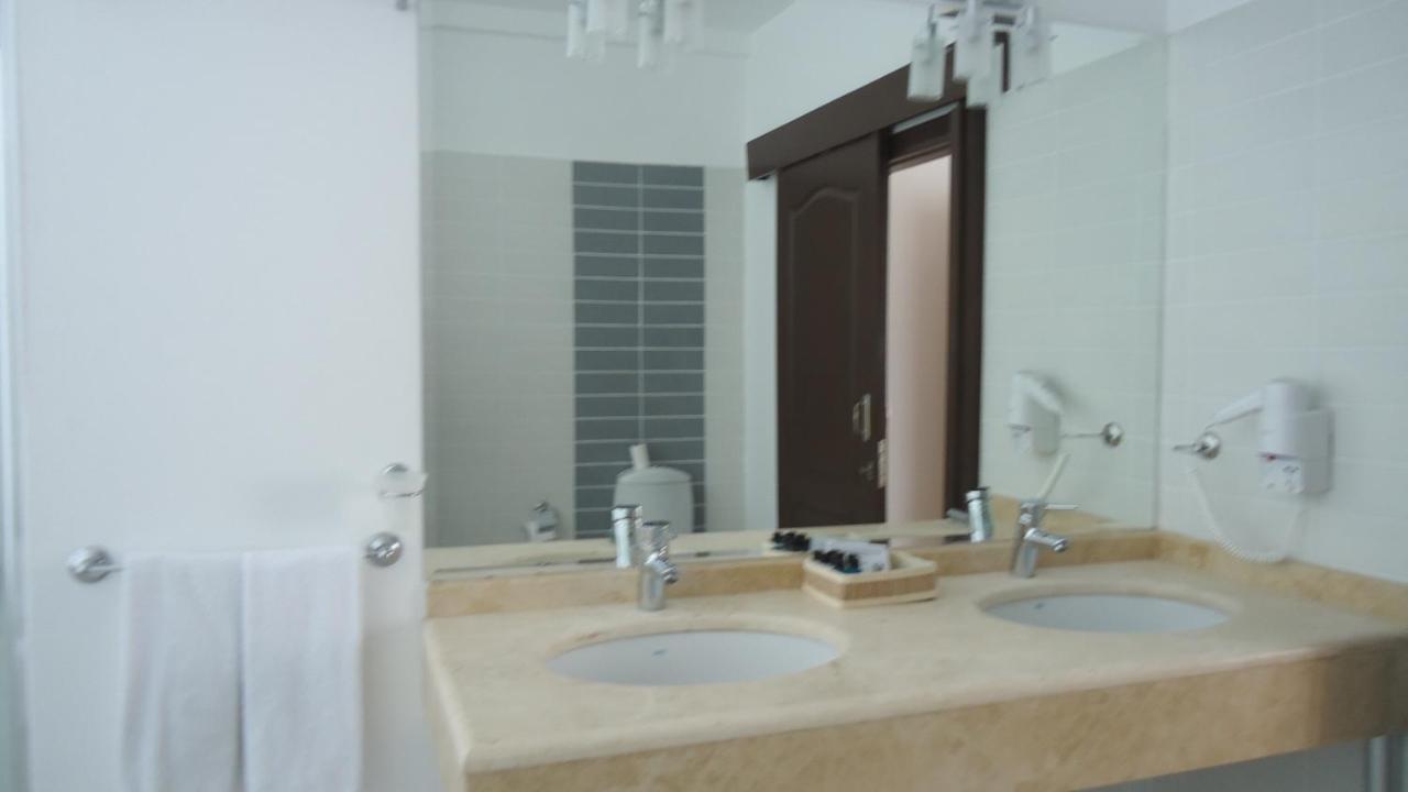 Ada
