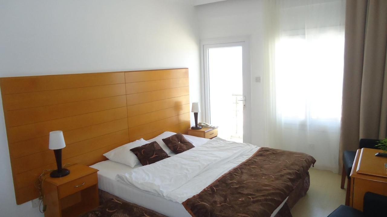 Hotel Ada Krini