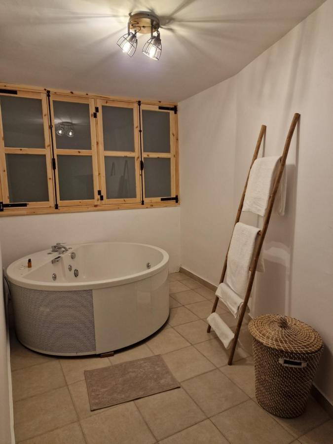 Apartment Aprosmeno Jacuzzi House 3 With Private Pool *