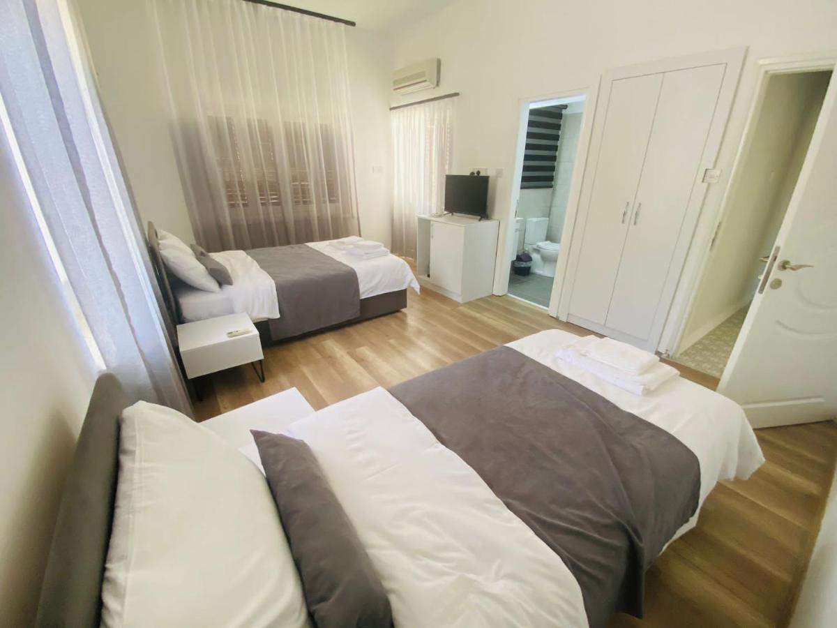 Bed & Breakfast Secret Garden 02