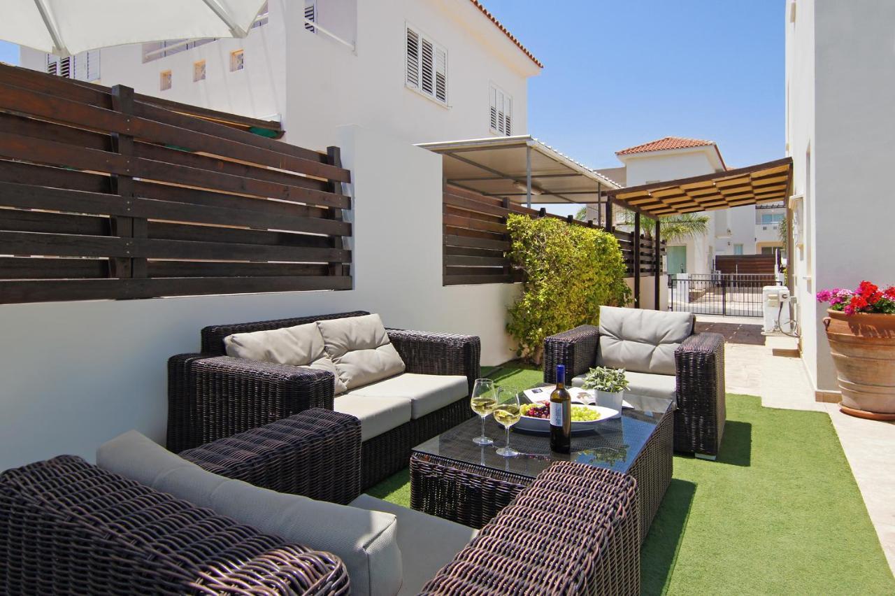 Palm Villa