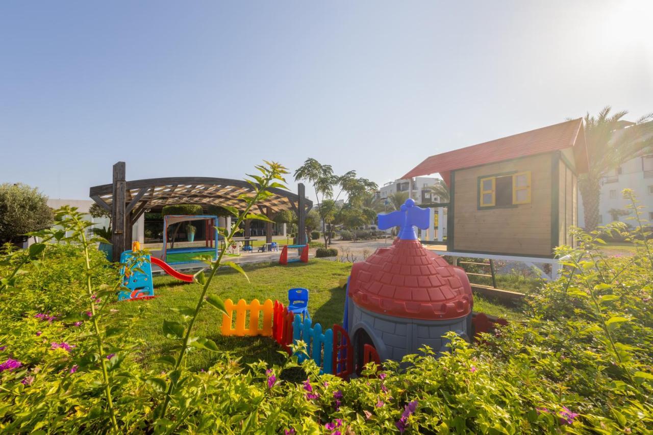 Thalassa Family & Waterpark Apartment