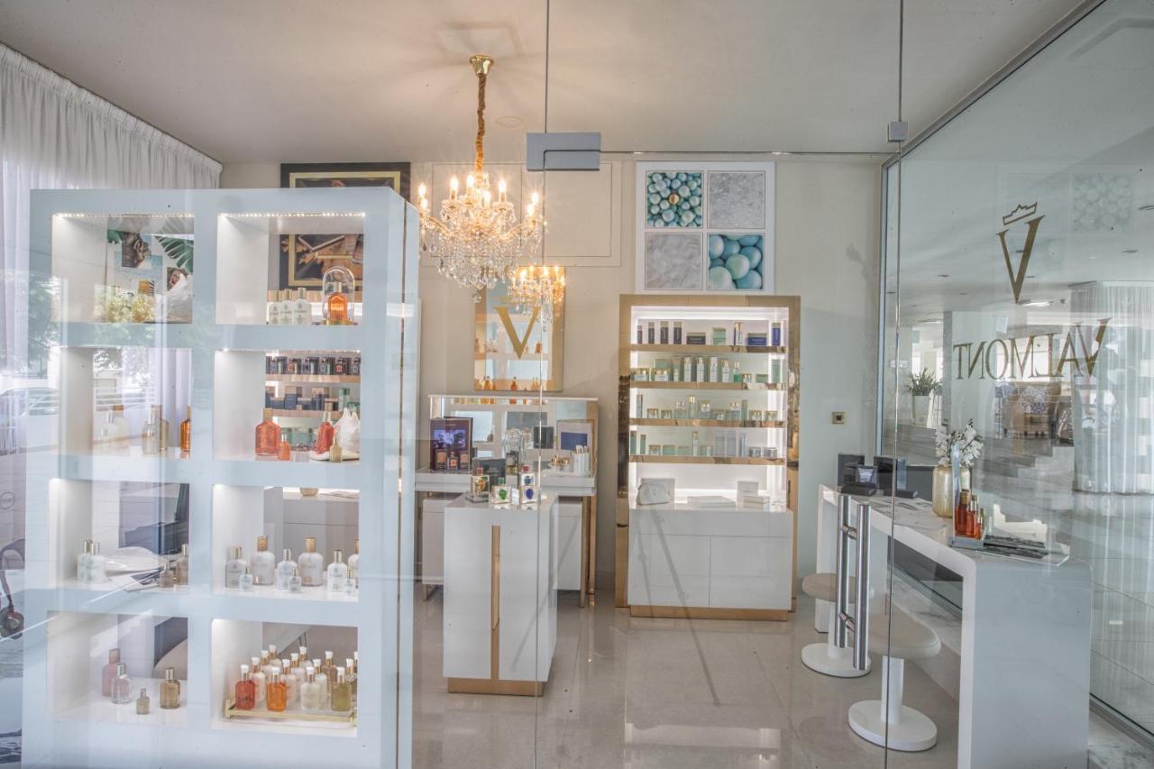 Vrissiana Boutique Protaras