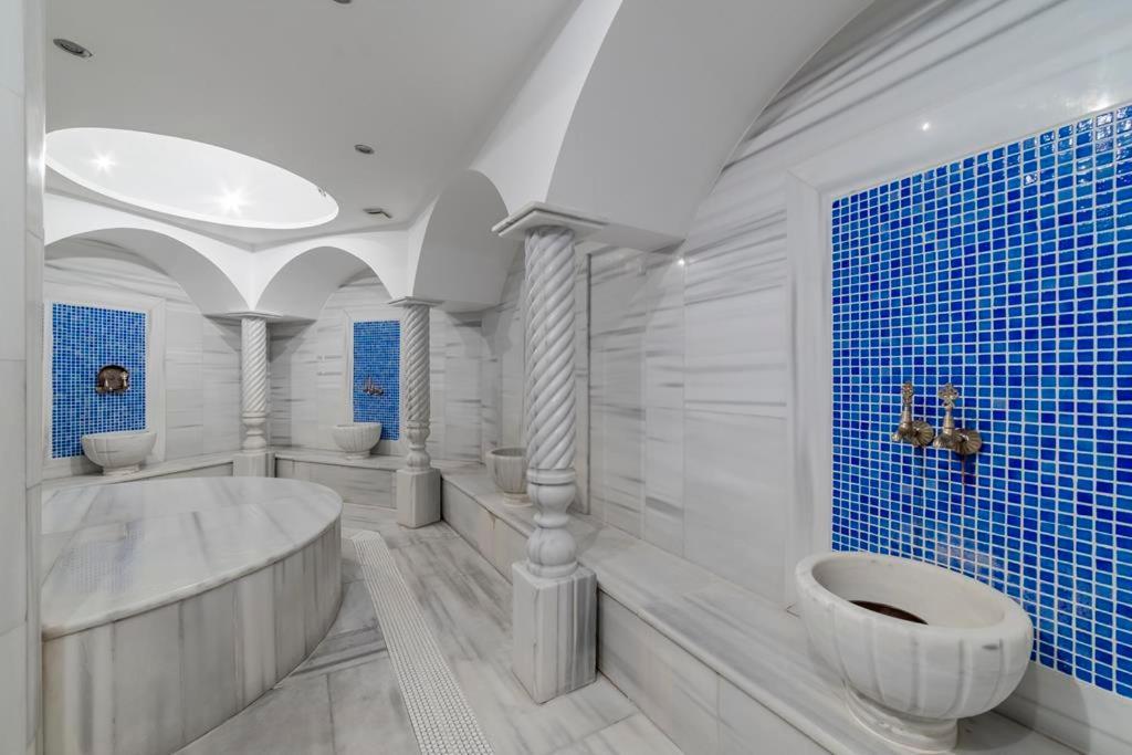 Hotel Savoy & Casino Kyrenia (Northern Cyprus)