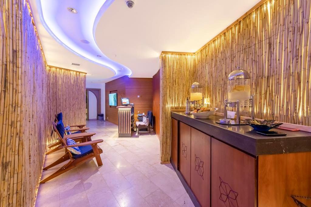 Savoy & Casino 5*