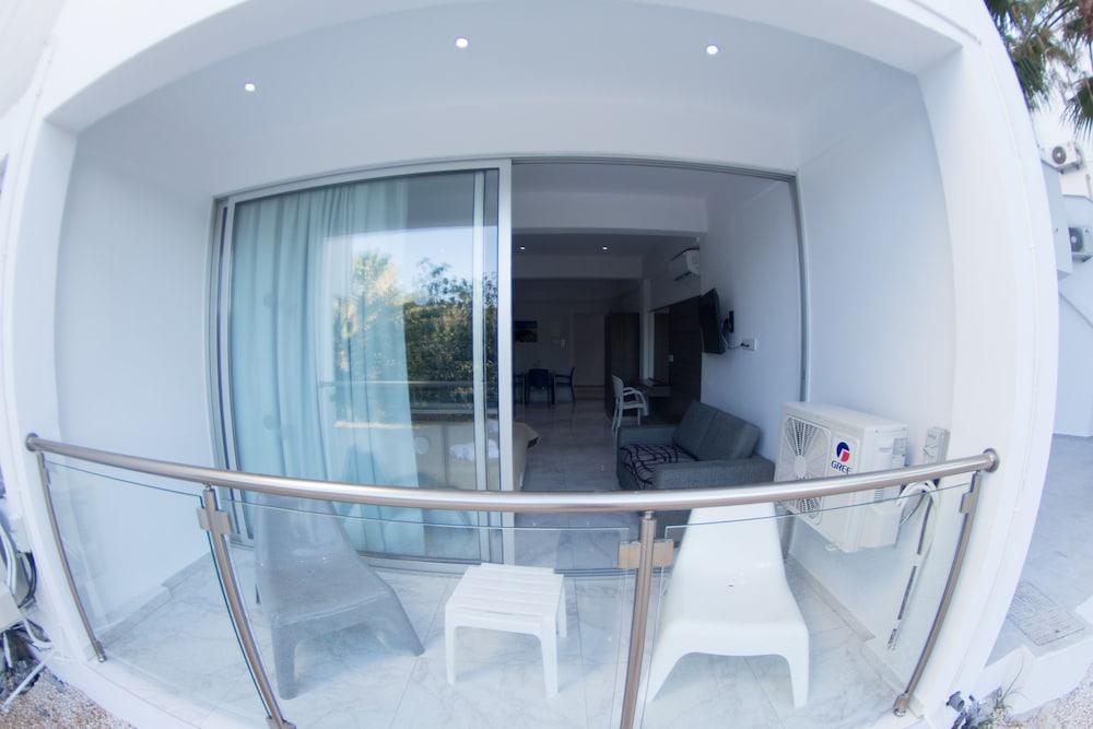 Rio Gardens Apartment