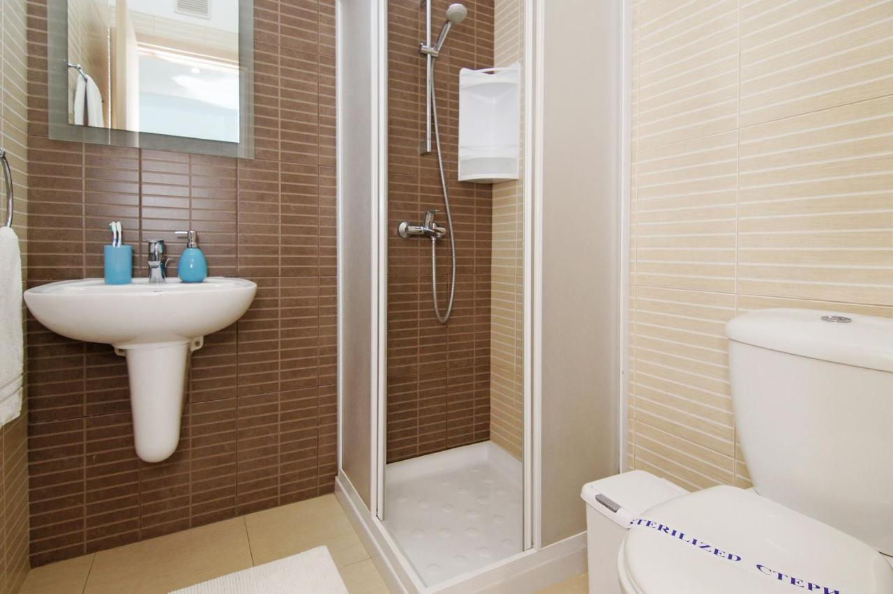 Veronica - Coralli Beachfront Casa de férias Protaras
