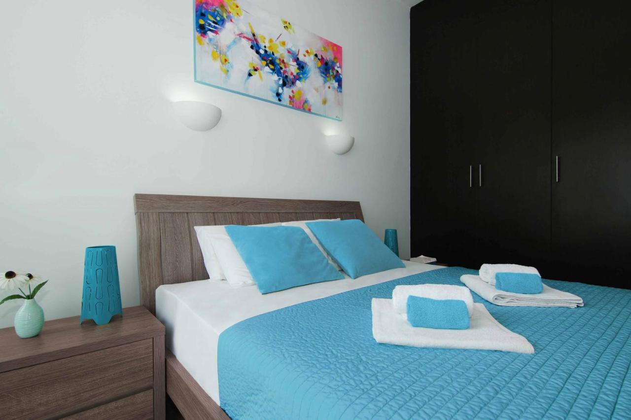 Diana - Coralli Beachfront Holiday home *