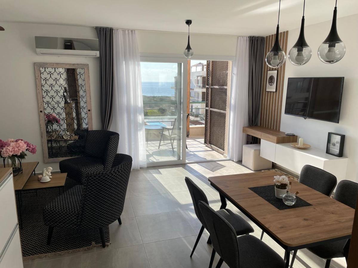 Seaside Modern For Family * Vokolidha