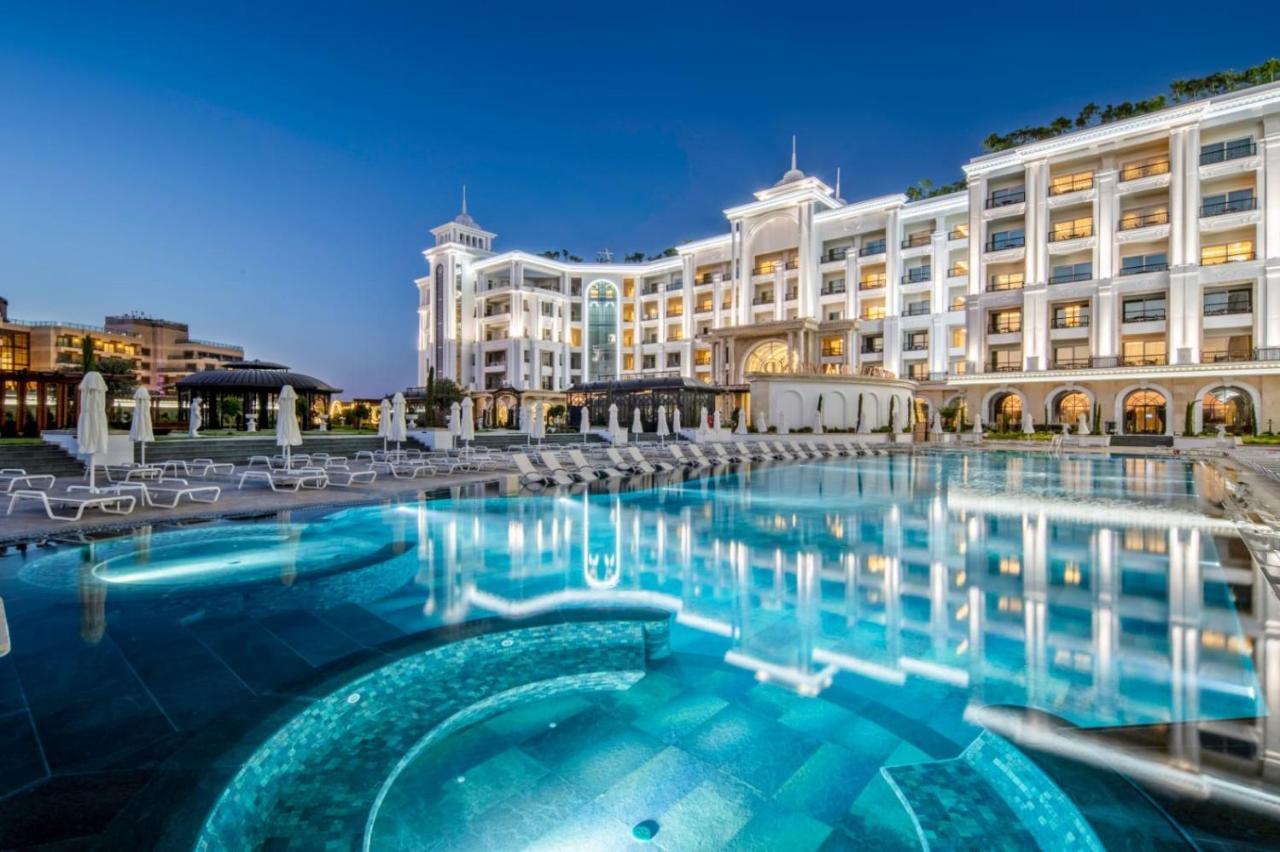Merit Royal Diamond & Hotel