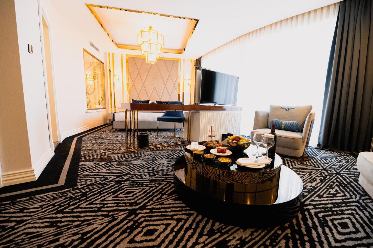 Chamada Prestige And Casino