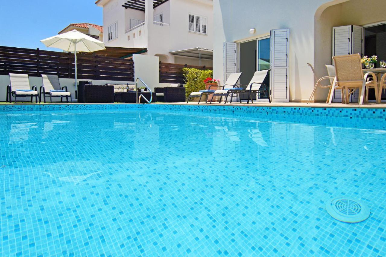 Villa Palm
