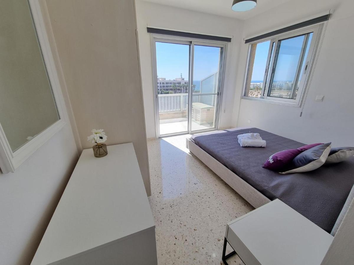 Diamond Sea View Penthouse Apartment *