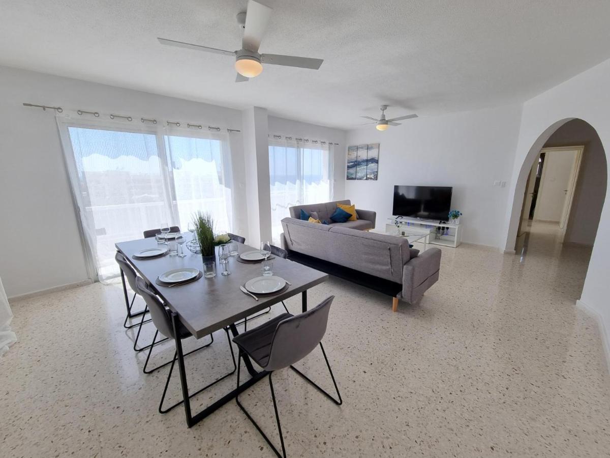 Diamond Sea View Penthouse *