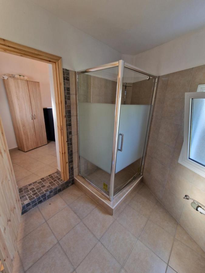 Apartment Aprosmeno Jacuzzi House 4 Agros