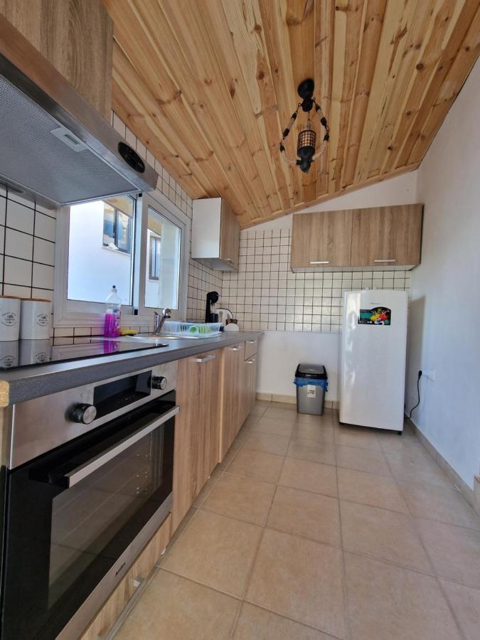 Aprosmeno Jacuzzi House 4 Apartment