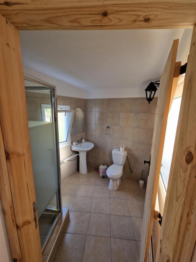 Apartment Aprosmeno Jacuzzi House 4 *