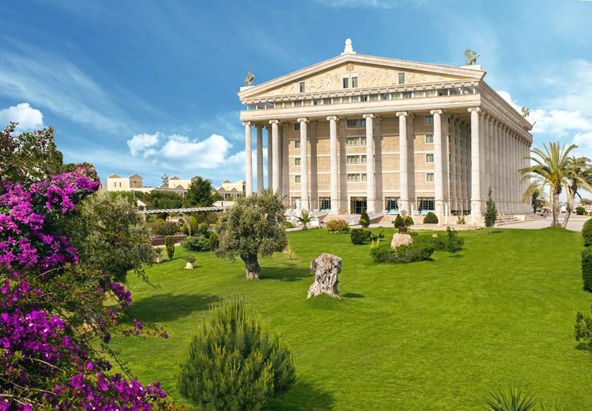 Kaya Artemis & Casino Hotel
