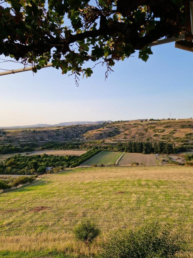 Arodafni House. Unique Views And Amazing Sunsets. Holiday home *