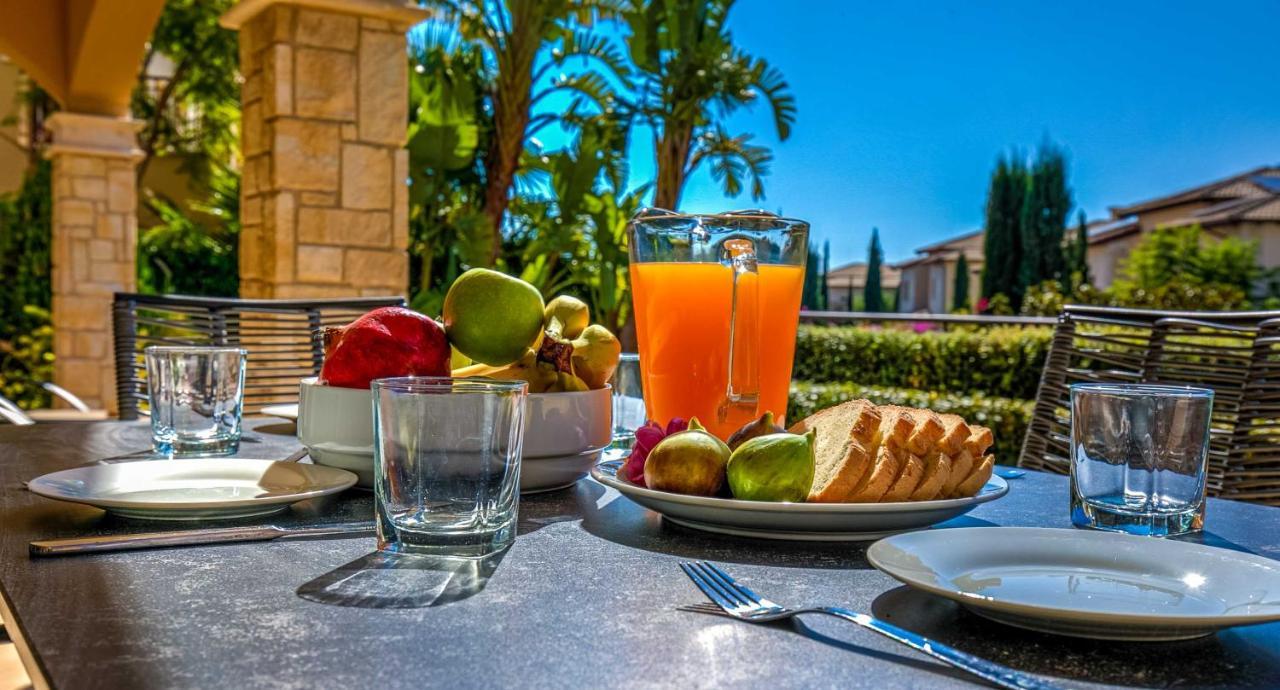 Modern Ap02 - Zodia With Private Garden, Aphrodite Hills Kouklia