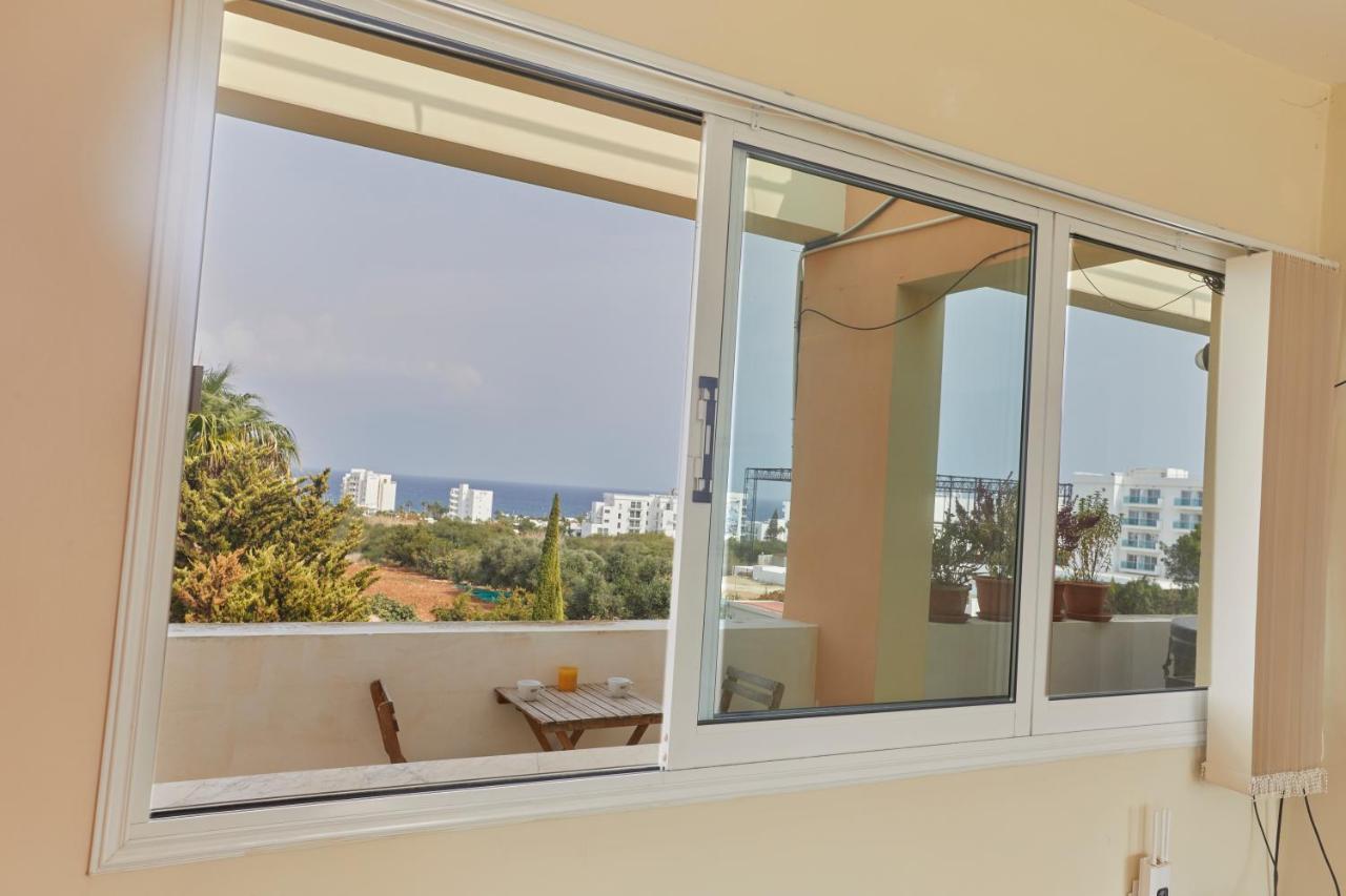Spectacular Sea View, Private Jacuzzi & Table Pool * Protaras