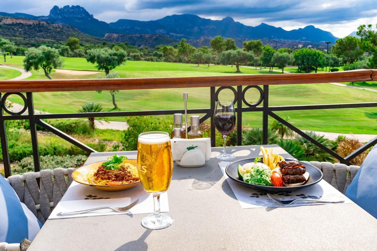 Korineum Golf & 4*