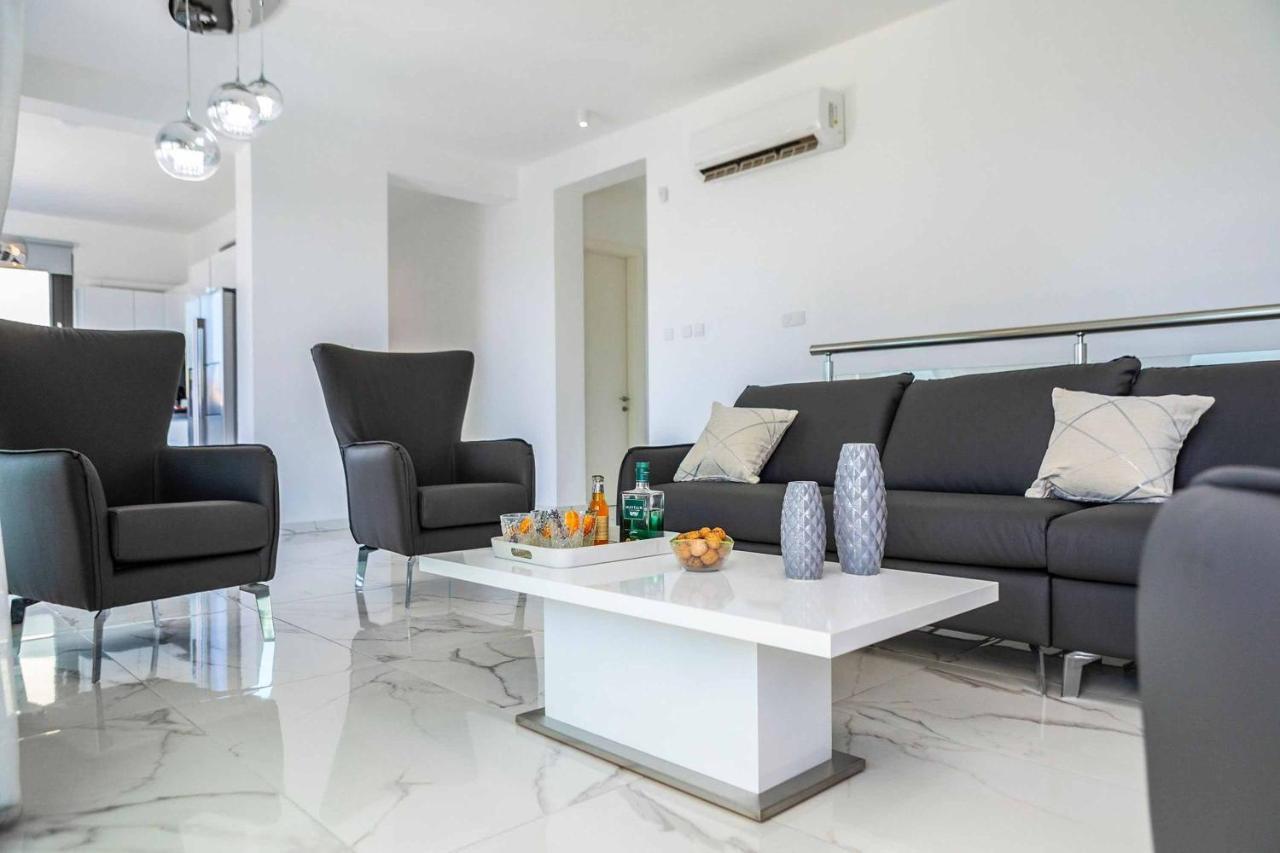 Villa Pleiades *