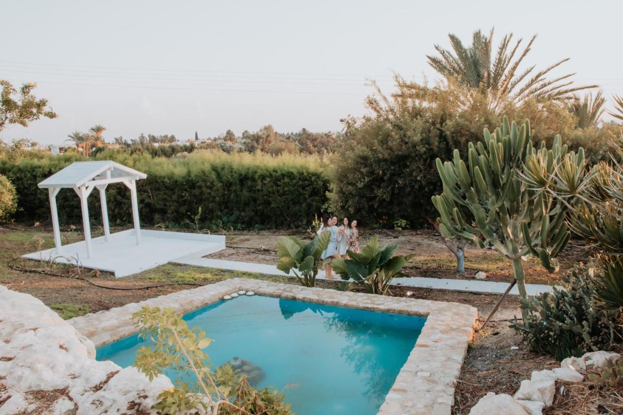 Castle Rock Villa Coral Bay