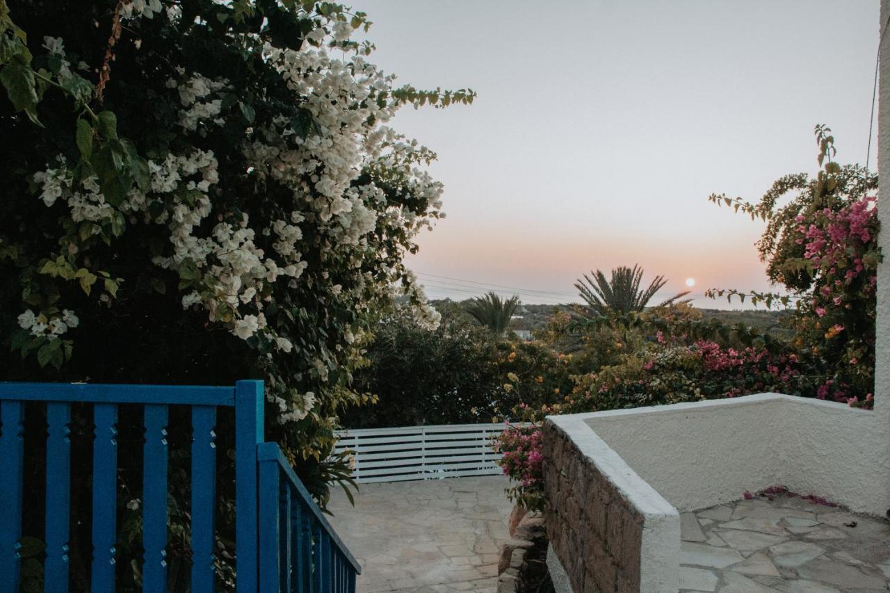Castle Rock Villa Coral Bay