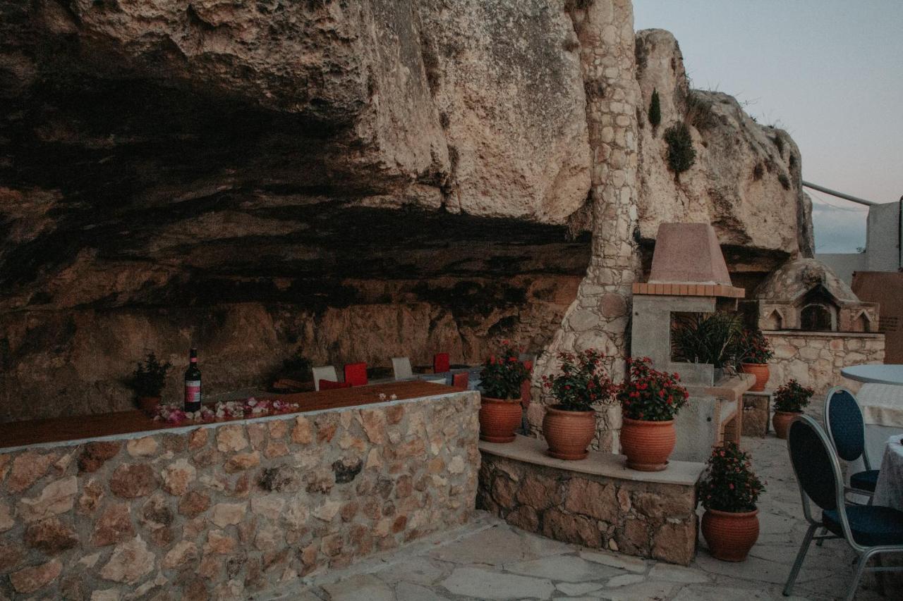 Villa Castle Rock Coral Bay