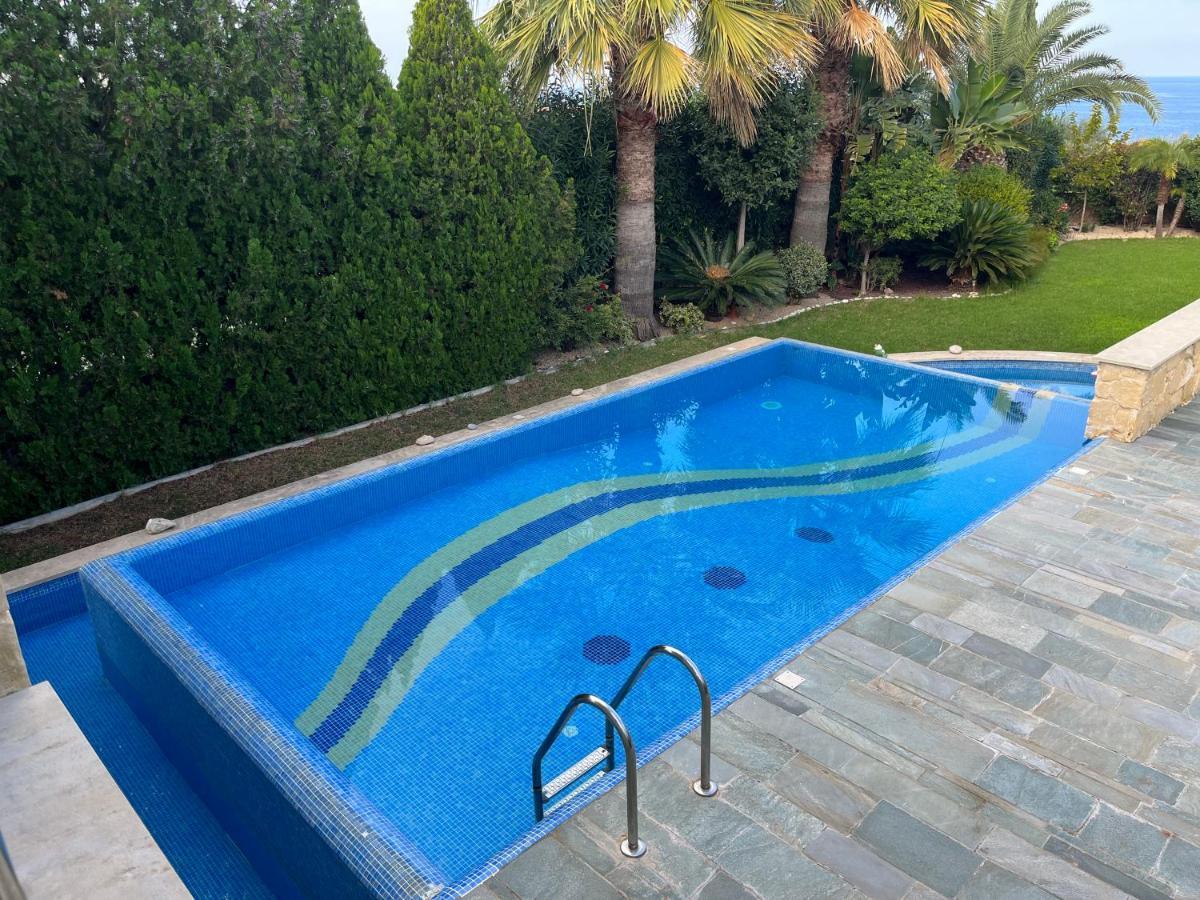 Villa Amorosa 14 *
