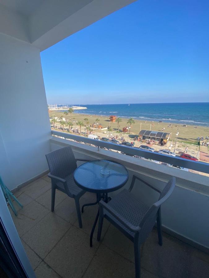 Alex 33 * Larnaca